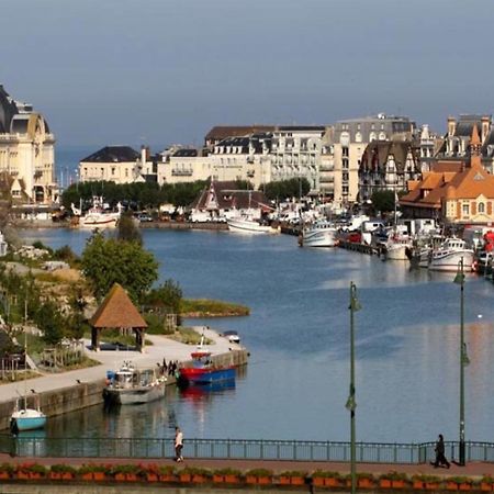 Villa Cote-Fleurie ทรูวิลล์-ซูร์-แมร์ ภายนอก รูปภาพ